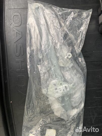 Стеклоподъемник Lancer IX MR991322