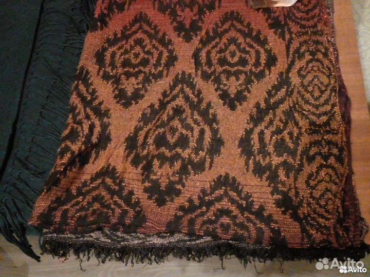 Шарфы и палантины