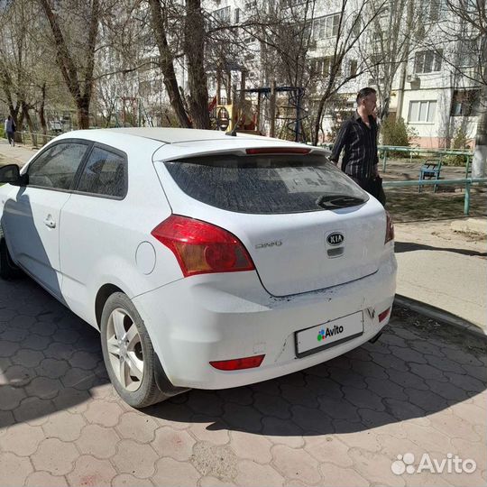 Kia Ceed 1.6 МТ, 2008, битый, 320 000 км