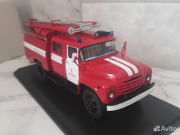Модель пожарный ЗИЛ 130 ац-40