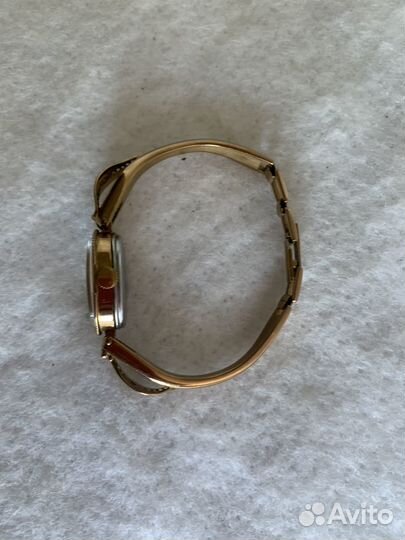 Часы-браслет