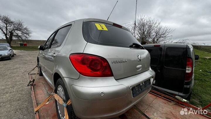 Разбор Peugeot 307