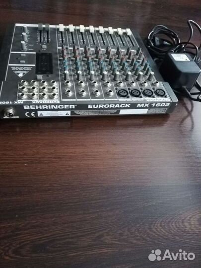 Микшер Behringer MX1602