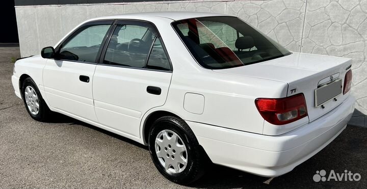 Toyota Carina 1.5 AT, 2001, 267 000 км