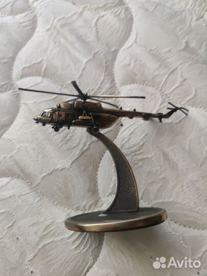 Бронзовая модель вертолета ми 8