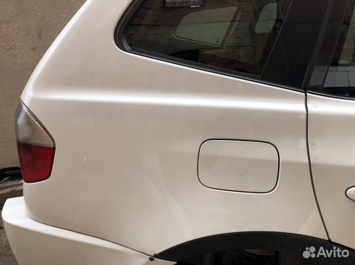 Крыло заднее правое для BMW X3 e83 дорестайл