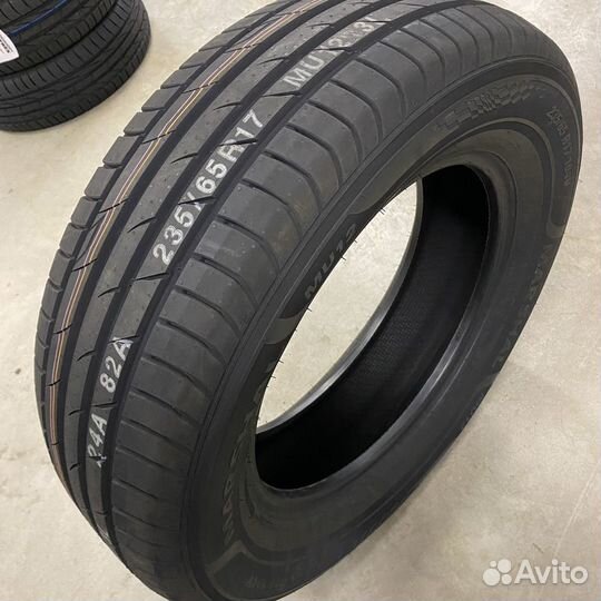 Marshal MU12 285/50 R20 112V