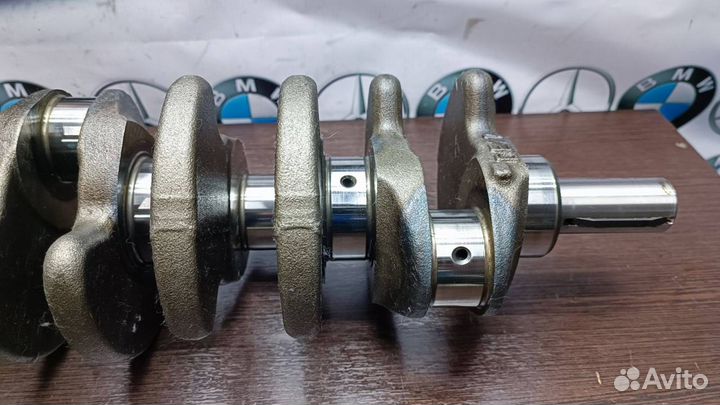 Коленвал Mercedes W211 OM647.961