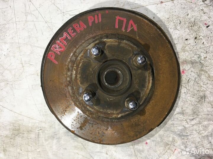 Кулак поворотный передний левый (Nissan Primera)