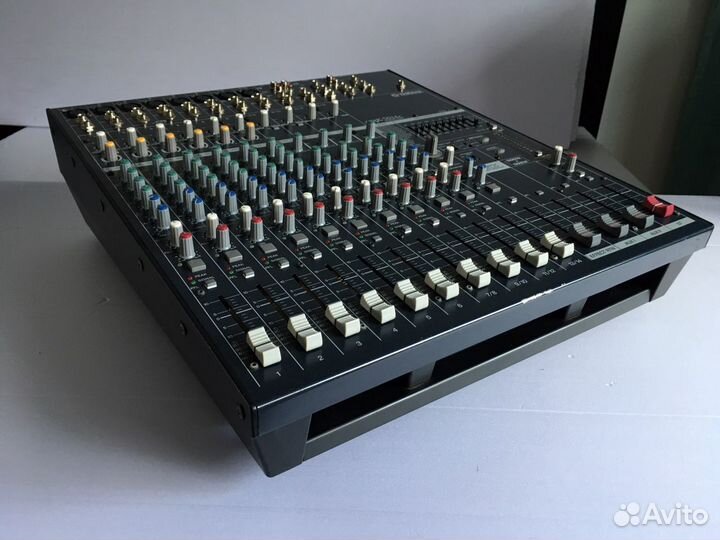 Микшер с усилением Yamaha EMX 5014C