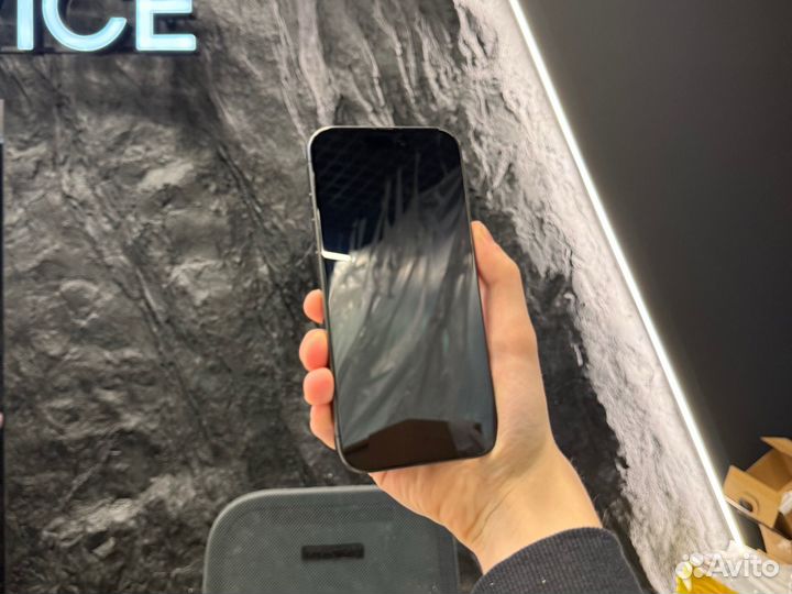 iPhone 15 Pro, 128 ГБ