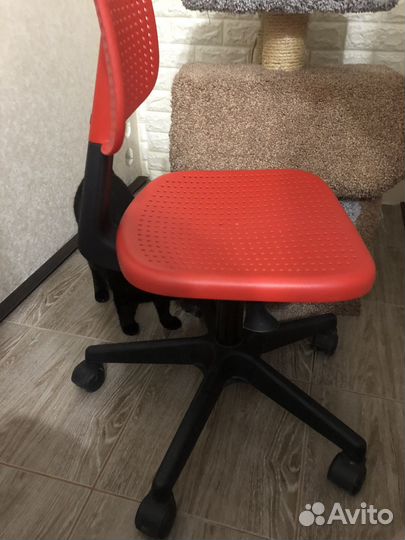 Компьютерный стул новый