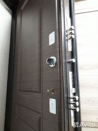 Дверь входная с Терморазрывом Морозостойкая Гарант