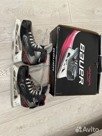 Коньки хоккейные вратарские Bauer vapor 2.7