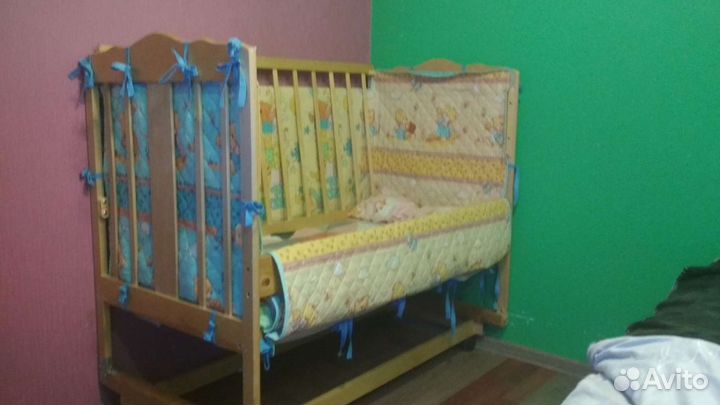 Детская кроватка