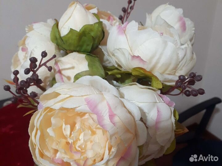 Букет искусственных цветов, (роз )