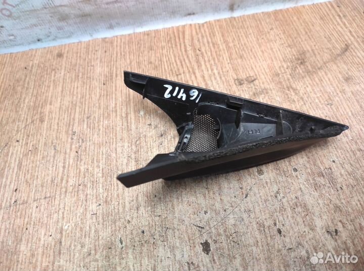 Накладка двери передней правой Subaru Forester