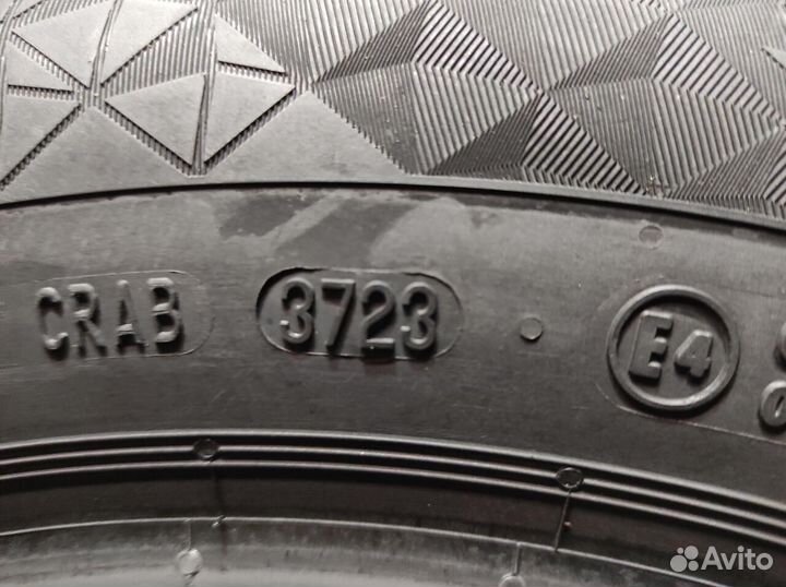 Continental ContiVikingContact 7 215/60 R16 99T