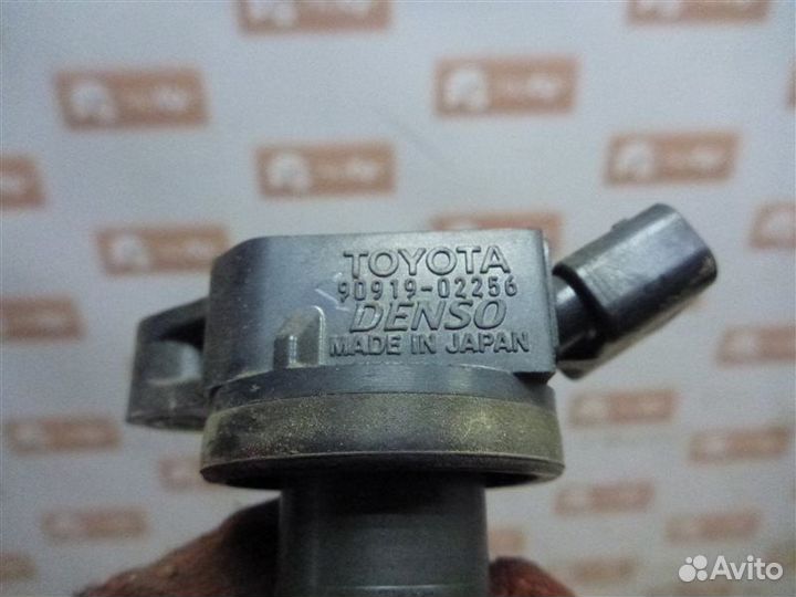 Катушка зажигания Toyota Rav4 ASA44 2AR 2013