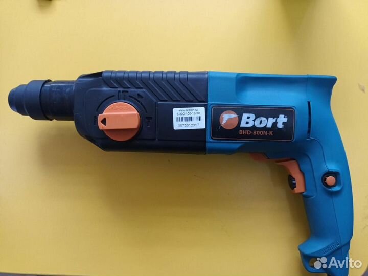 Перфоратор Bort Bhd-800N-K