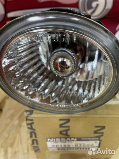 Фара птф левая Nissan оригинал 26155-8J000