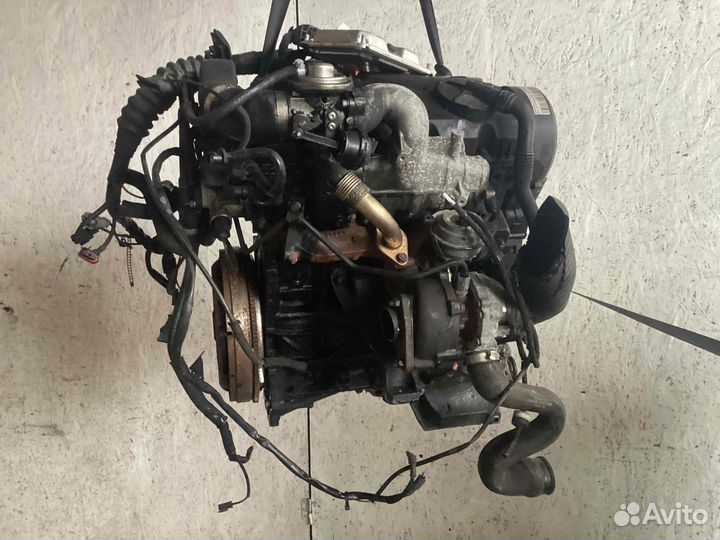 Двигатель Volkswagen Passat AVB