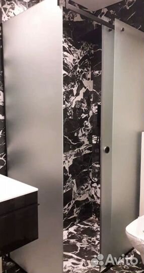 Перегородки из стекла и металла