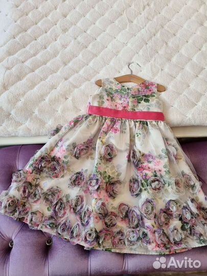 Красивое платье на девочку из Англии