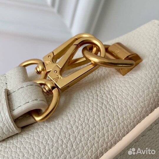 Сумка женская Louis Vuitton Soft Twist