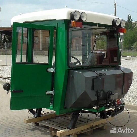 Кабина трактора хтз Т-150 к-700 мтз