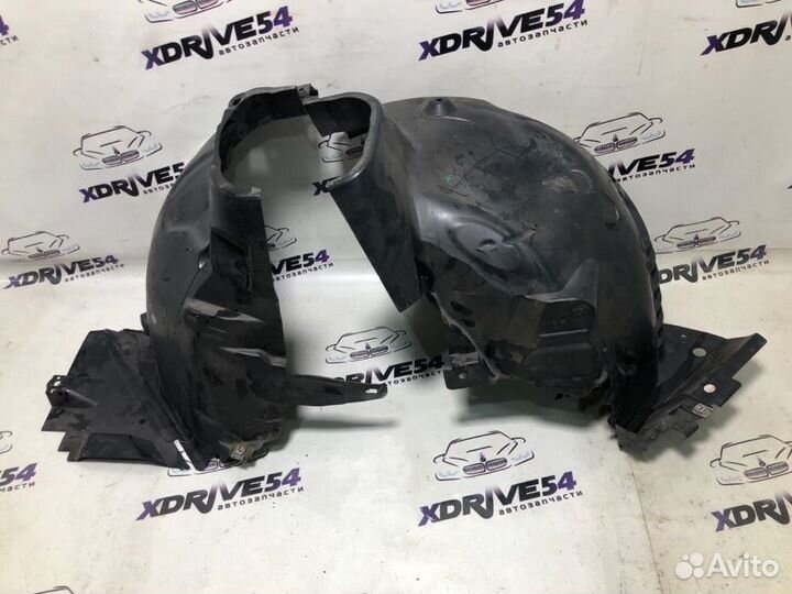 Подкрылок передний правый Mercedes-Benz C200 W204