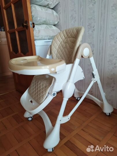 Стульчик для кормления Carello Caramel