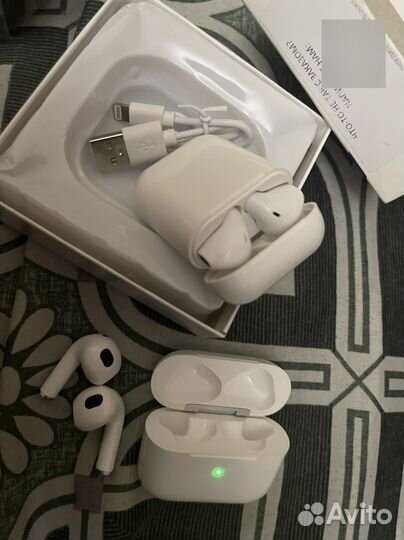 Беспроводные наушники apple airpods