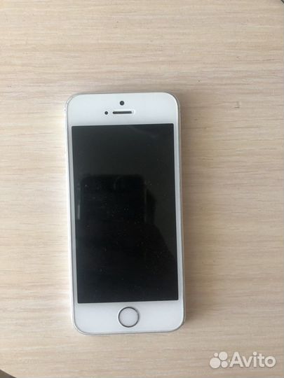 Телефон iPhone 5s