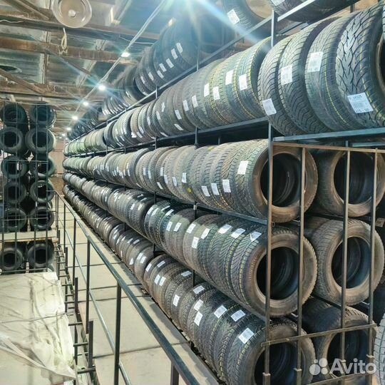 iLink Wintervorhut Stud II 275/45 R20 110T