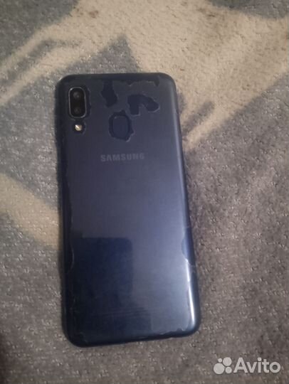 Samsung Galaxy A20e, 3/32 ГБ