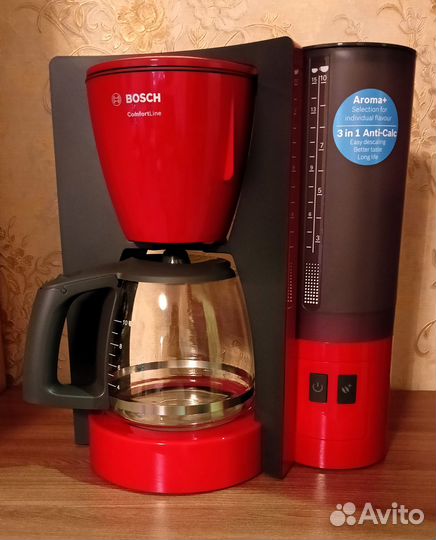 Кофеварка Bosch TKA 6A044, красный