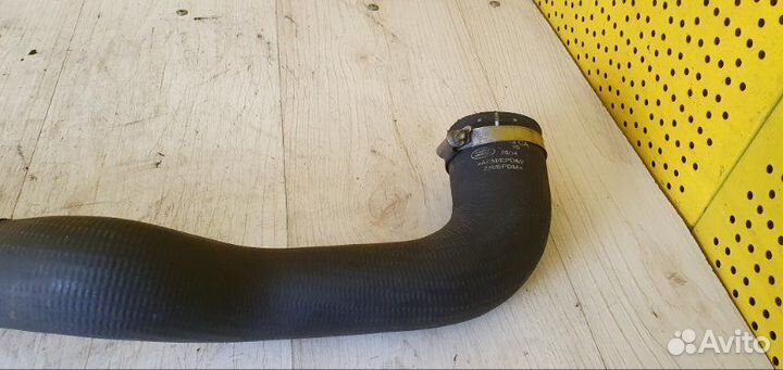 Патрубок интеркулера правый Land Rover Range Rover