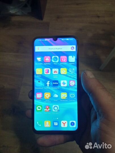 HUAWEI P Smart (2019), 3/64 ГБ