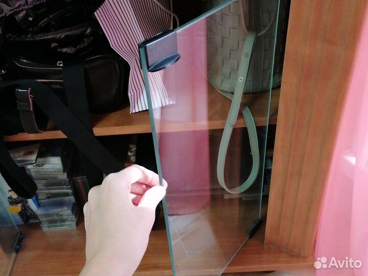 Продам тумбочку под тв плюс к тумбе отдам тв