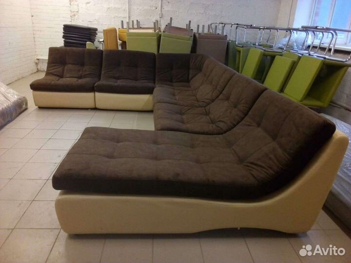 Перетяжка мягкой мебели ремонт диванов