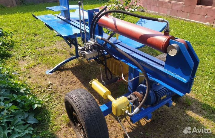 Дровокол гидравлический с подъемником