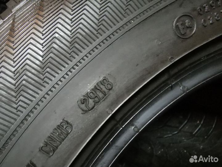 Nokian Tyres Hakkapeliitta R3 SUV 215/60 R17 100R