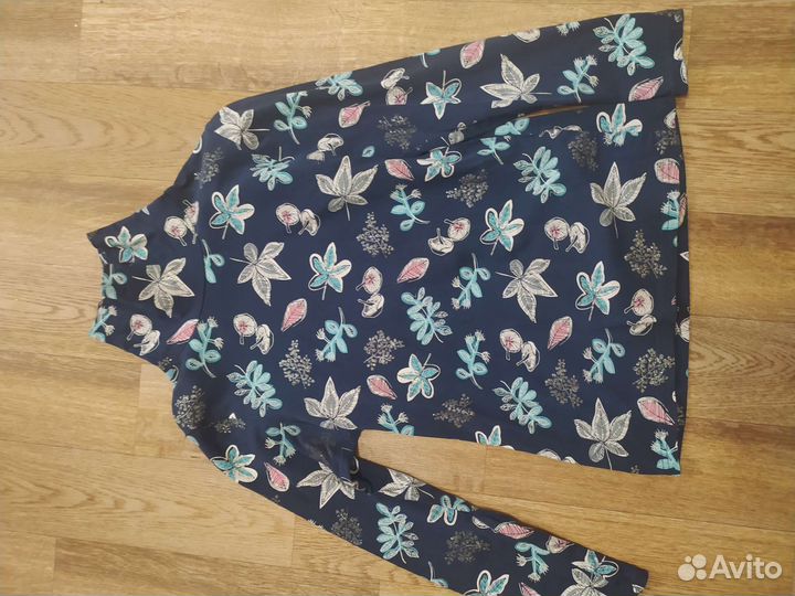 Школьные блузки и водолазки 146-152