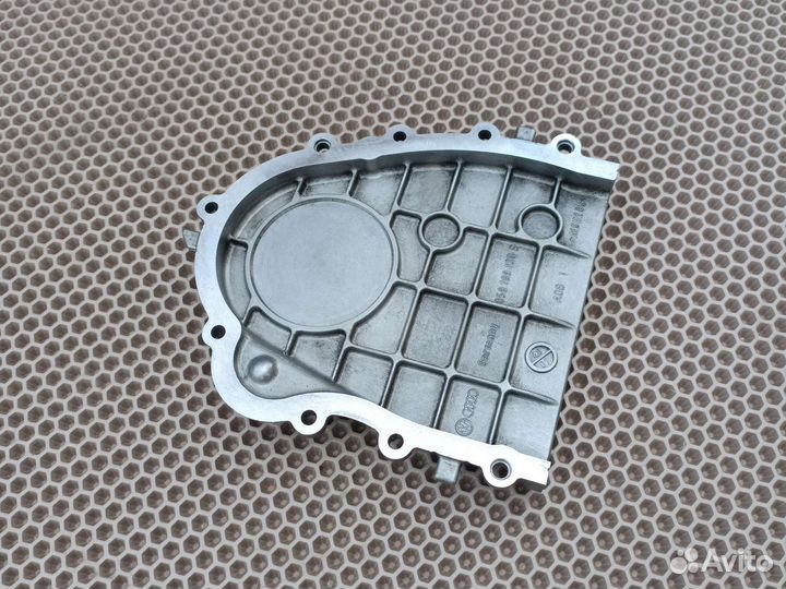 059109130e крышка распредвала правая 3.0 casa