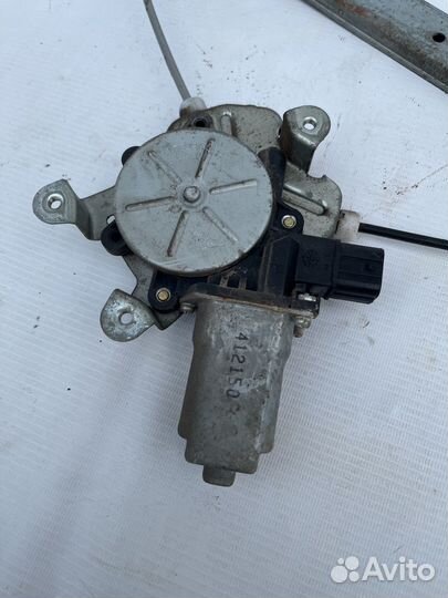 Стеклоподъемник с моторчиком