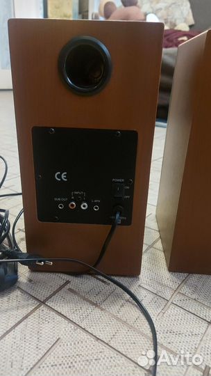 Продаю колонки Sven 676, 2x18