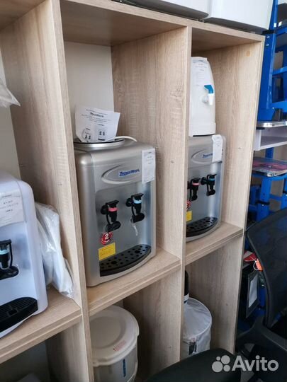 Кулер для воды настольный новый