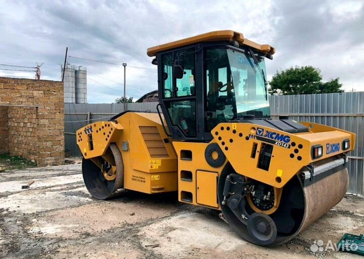 Дорожный каток XCMG XD143, 2023