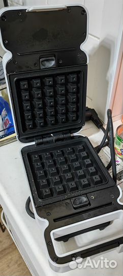 Электрическая вафельница